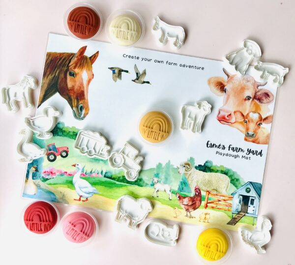 Busy Farmyard Set